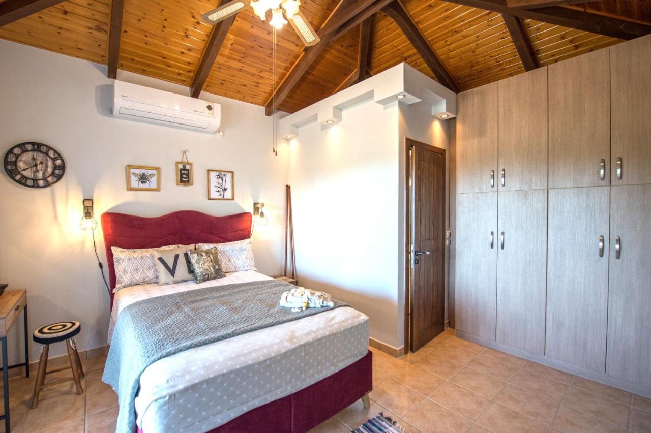 Salty Breeze Experience Vs Olive Flavor Sensation At Porto Cheli Apartment Ngoại thất bức ảnh